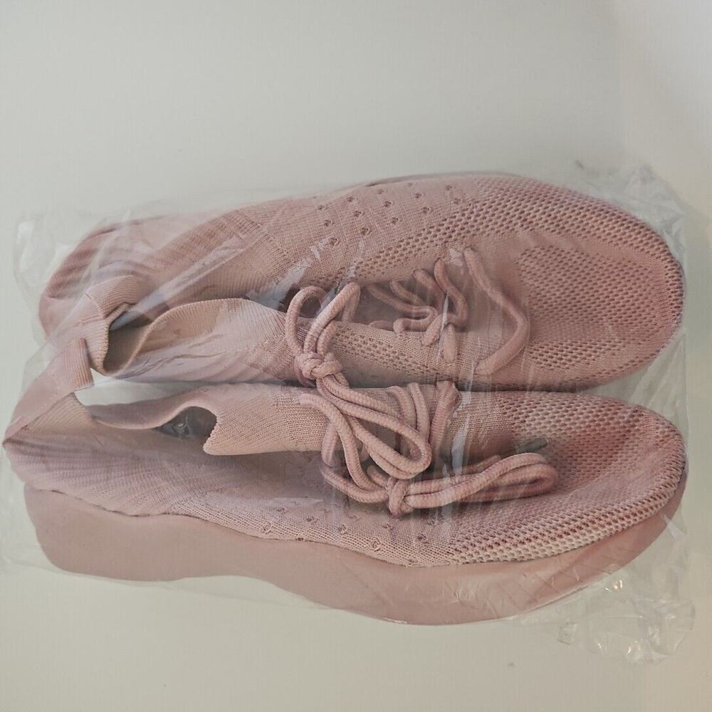 Women's Size 10 Pink Slip‎ On Sneakers - Comfortable Casual Walking Shoes
